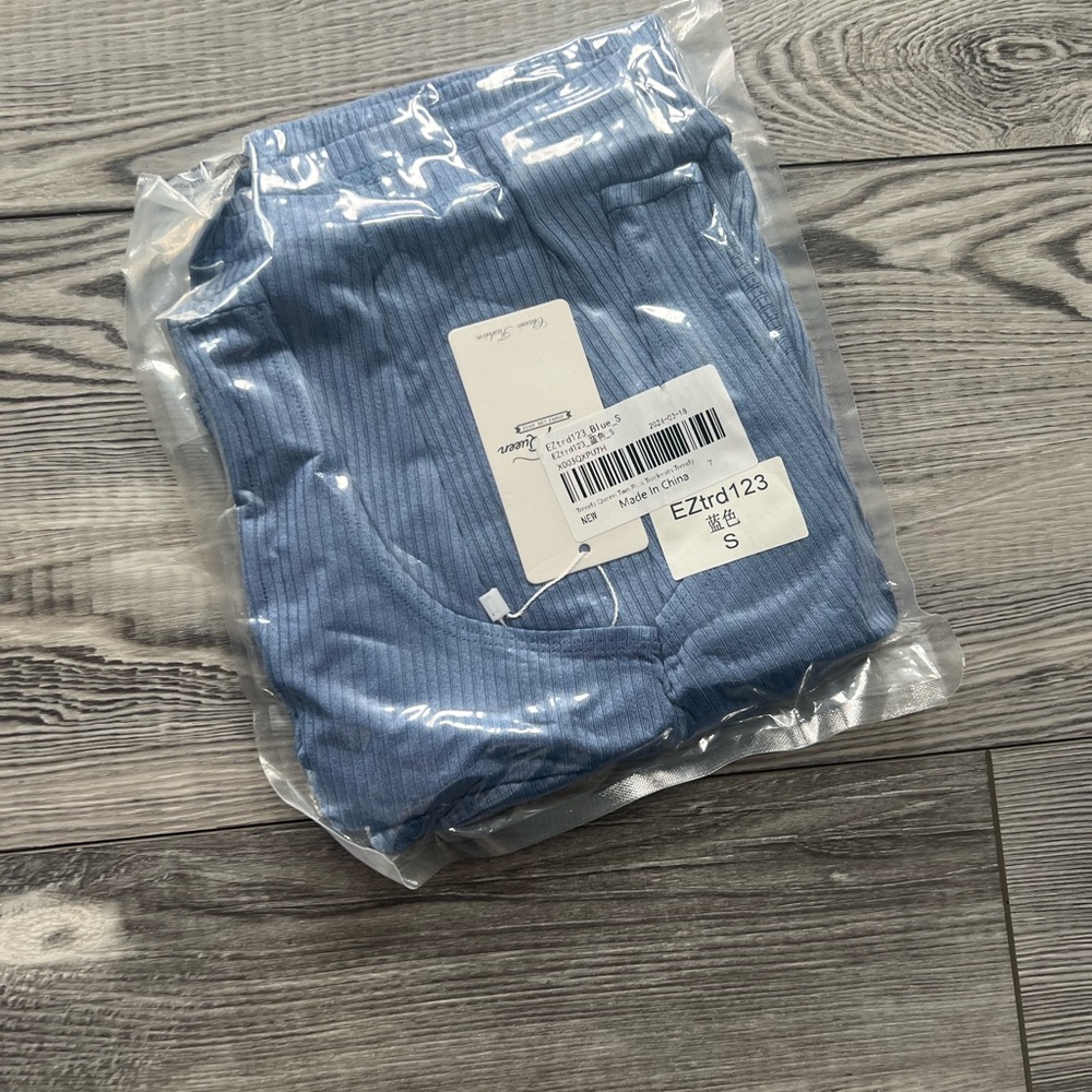 Blue Ribbed Tank and Shorts Set - Picture 2 of 2